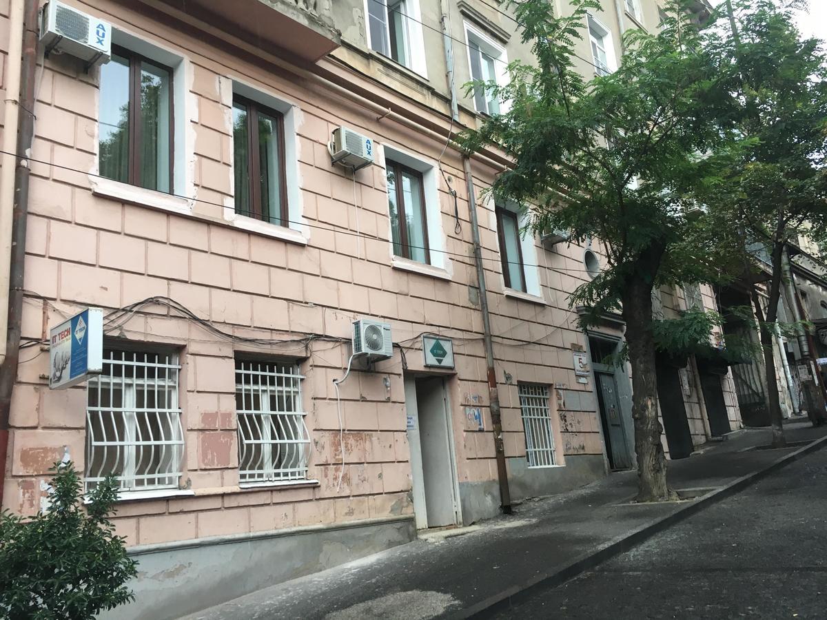Hotel Garden Side Tbilisi Esterno foto